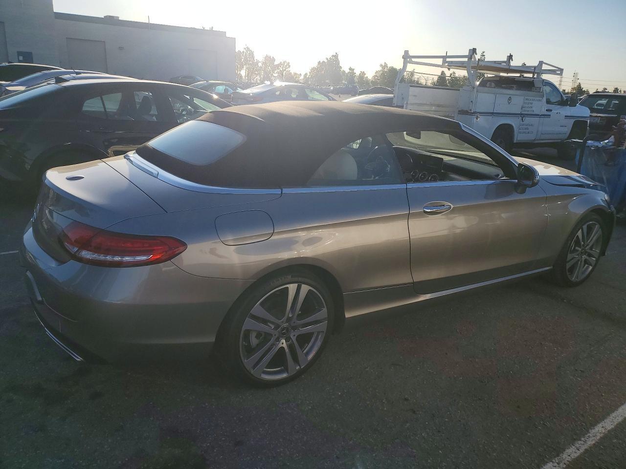 2019 Mercedes-Benz C 300 - Фото 3