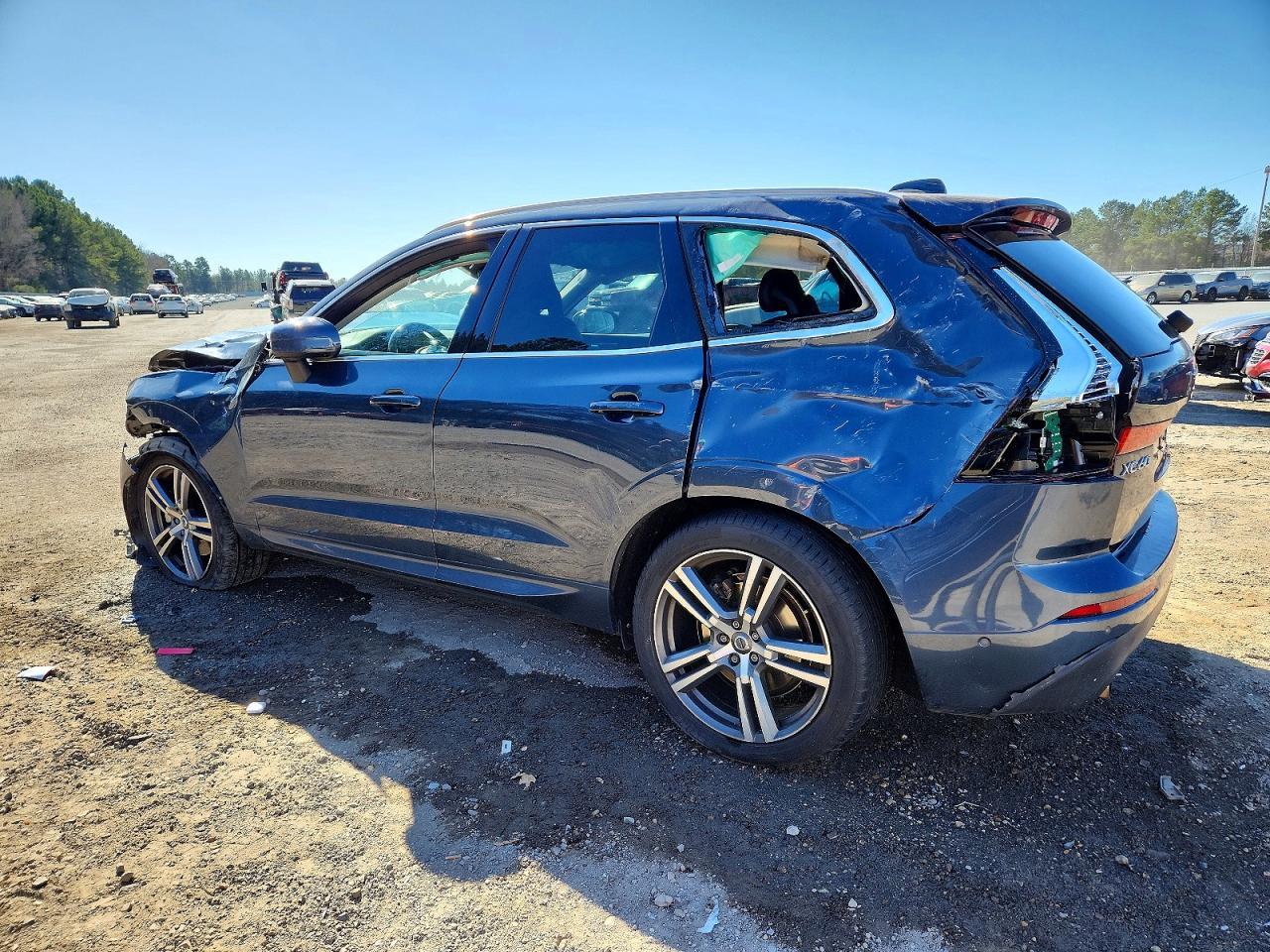 2018 Volvo Xc60 T6 Momentum - Фото 2