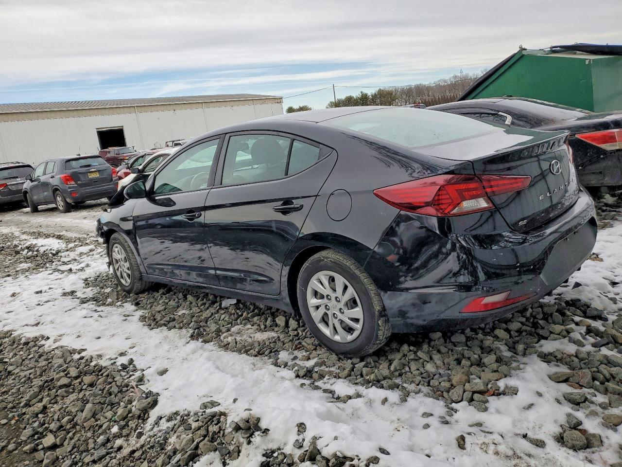 2019 Hyundai Elantra Se - Фото 2