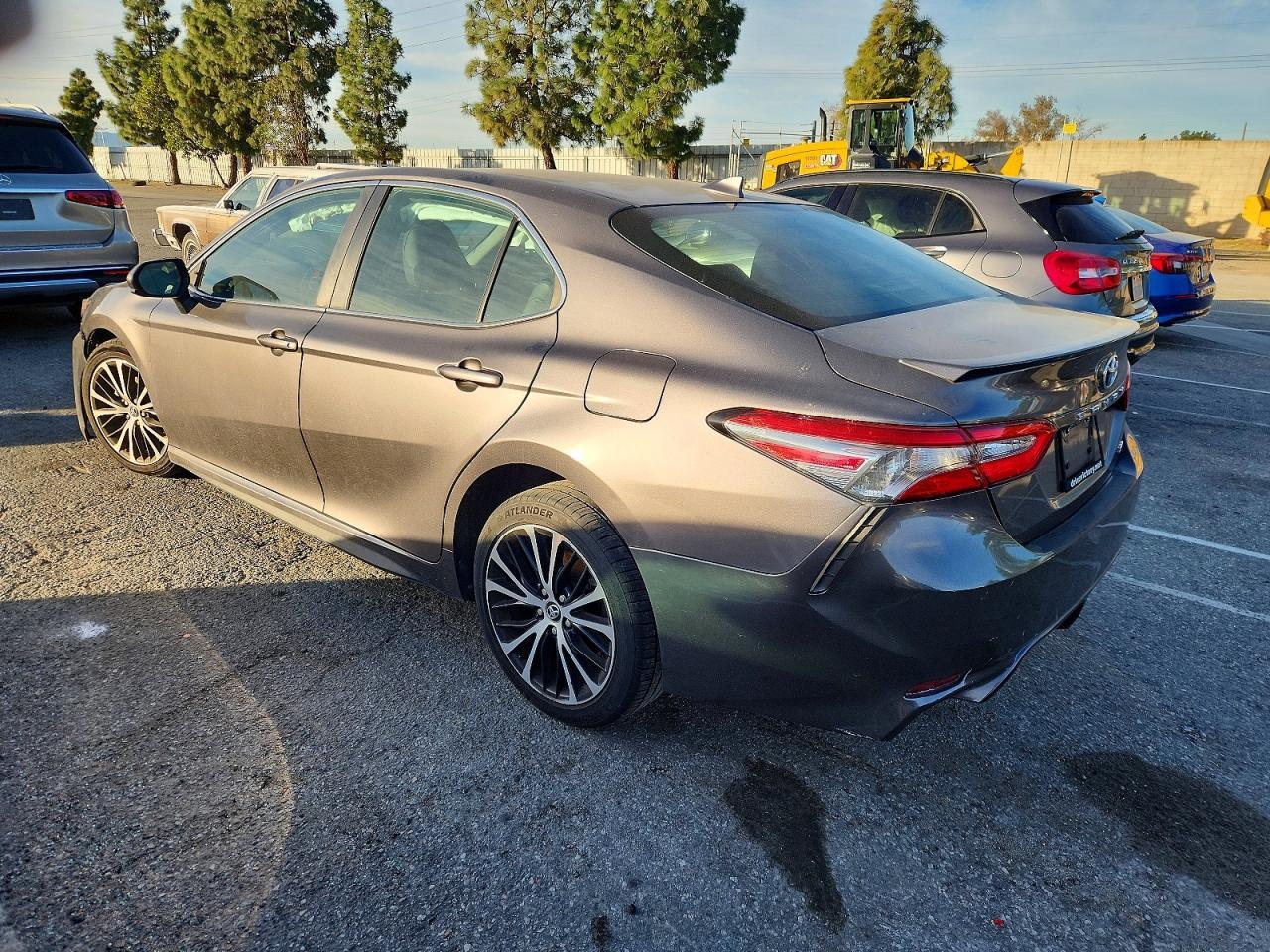2019 Toyota Camry Se - Image 2