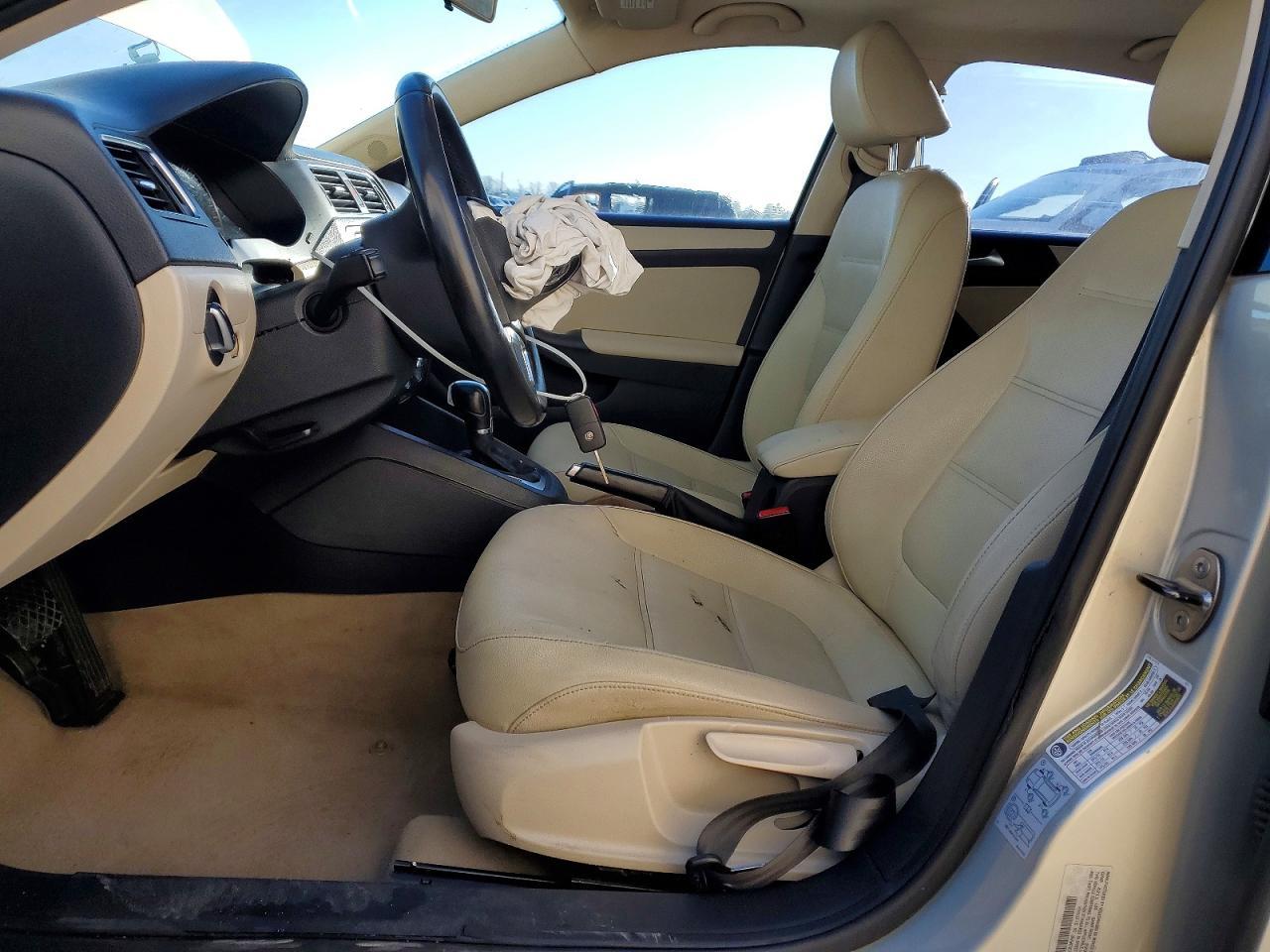 2012 Volkswagen Jetta Se - Image 7