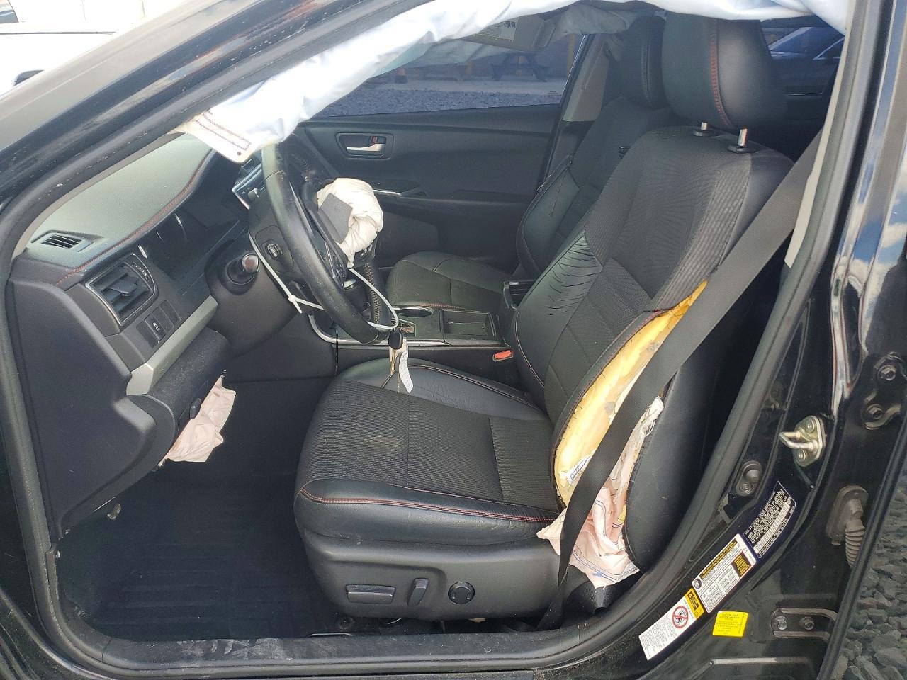 2016 Toyota Camry Le - Image 7