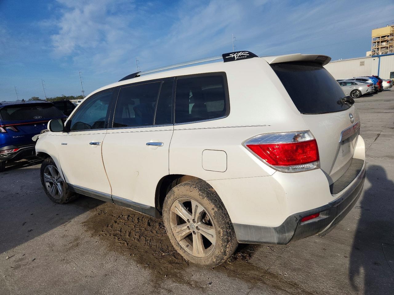 2011 Toyota Highlander Limited - Image 2
