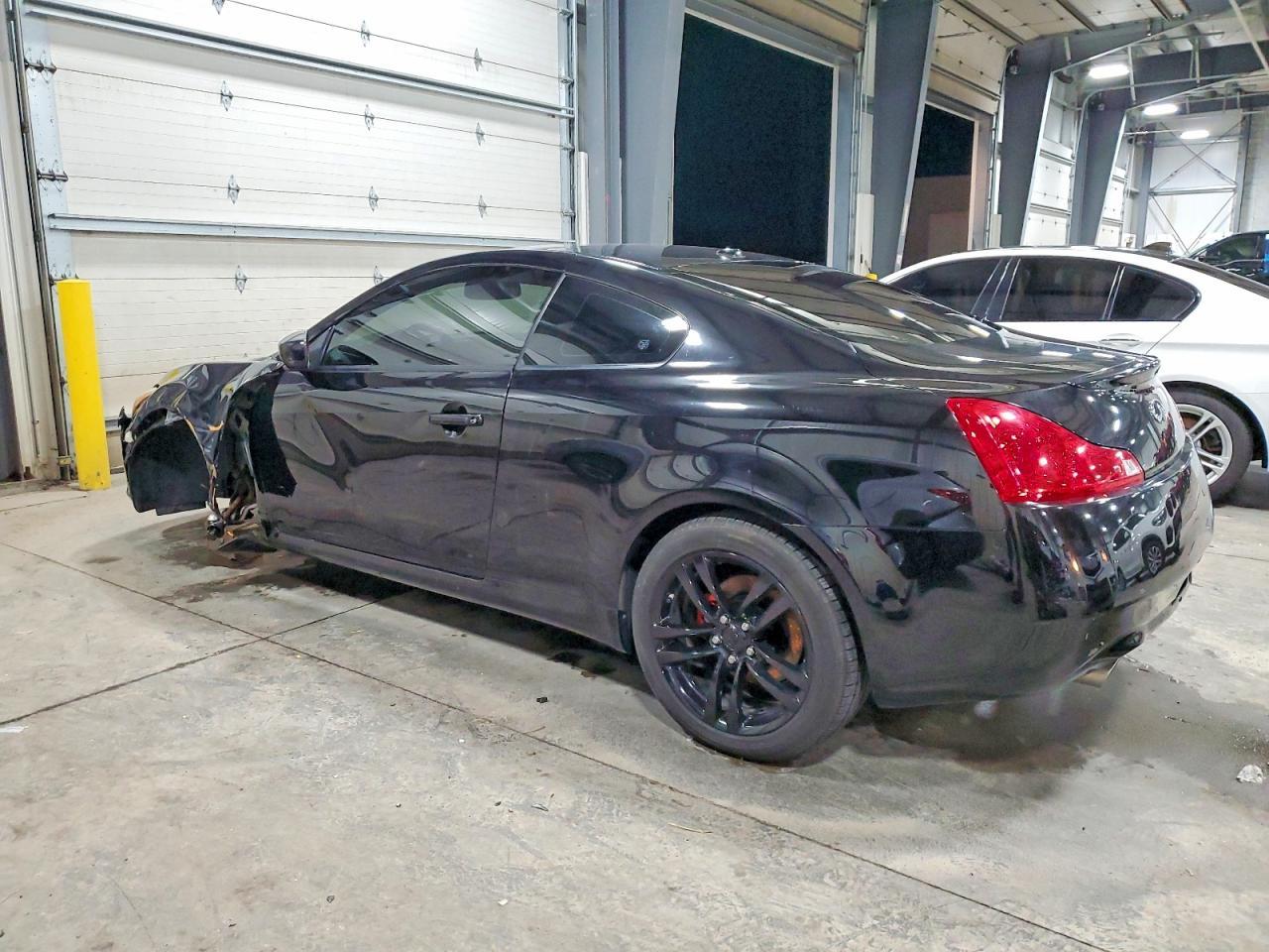 2009 Infiniti G37 - Фото 2