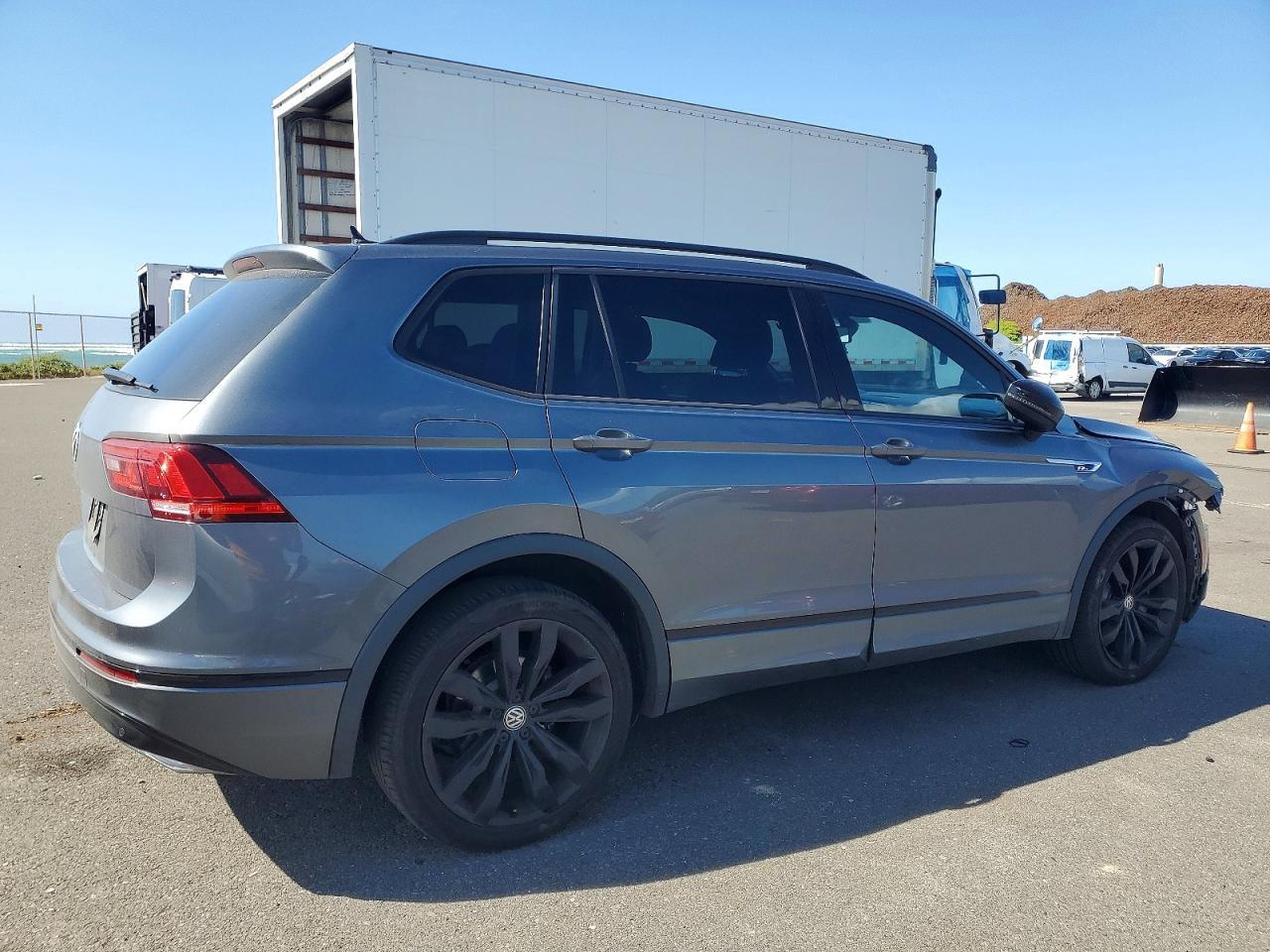 2021 Volkswagen Tiguan Se - Фото 3