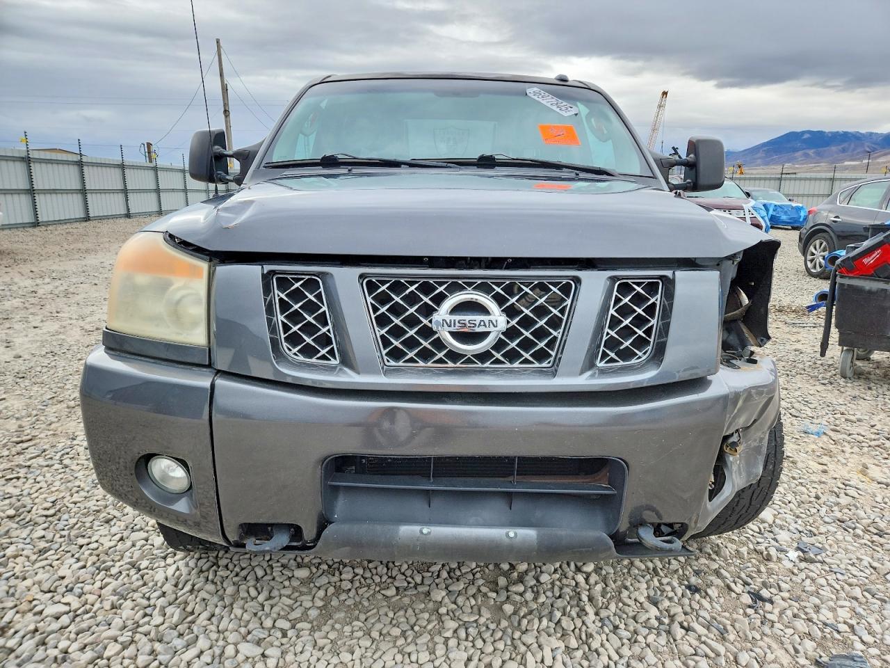 2011 Nissan Titan Sv - Image 5