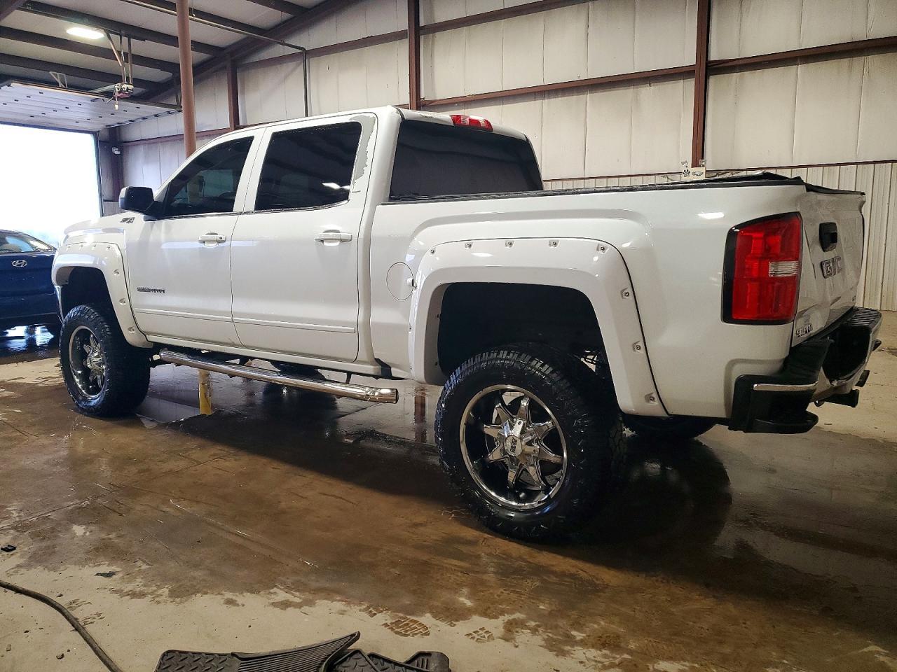 2016 GMC Sierra K1500 Sle - Image 2