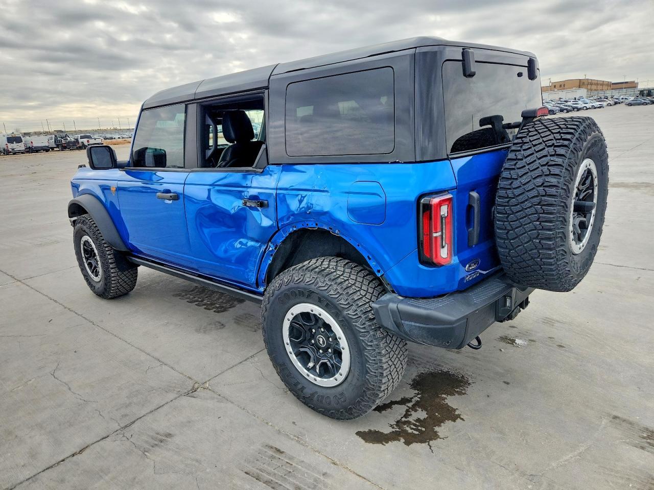 2024 Ford Bronco Badlands - Фото 2