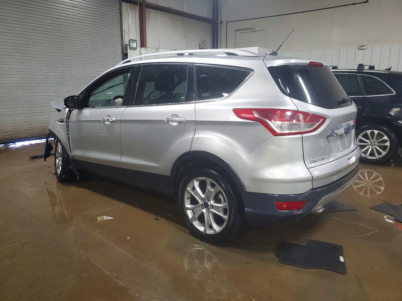 2016 Ford Escape Titanium - Image 2
