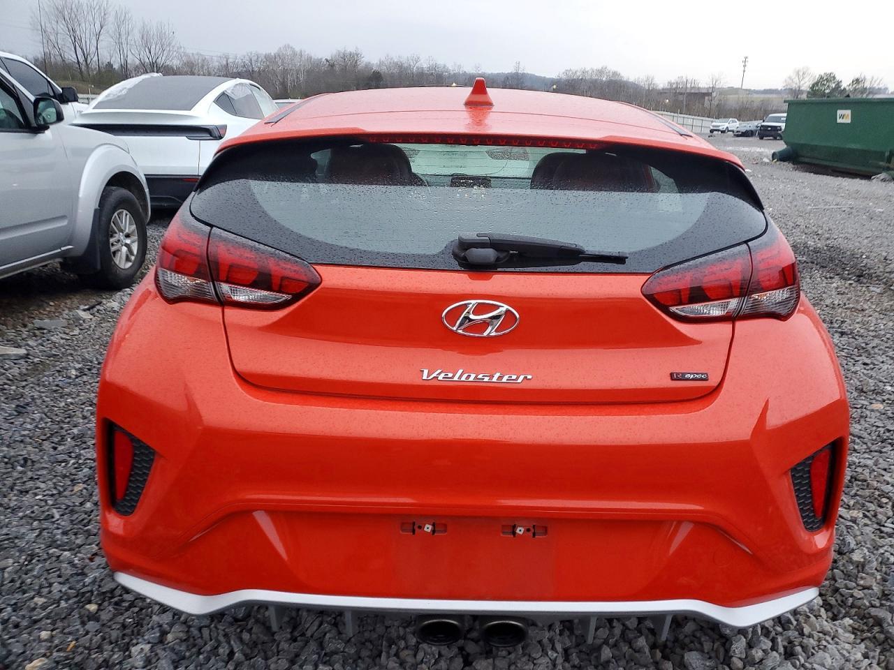 2019 Hyundai Veloster - Фото 6