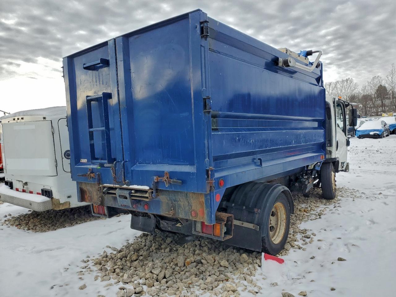 2020 Isuzu Npr Hd Refuse Truck - Фото 3