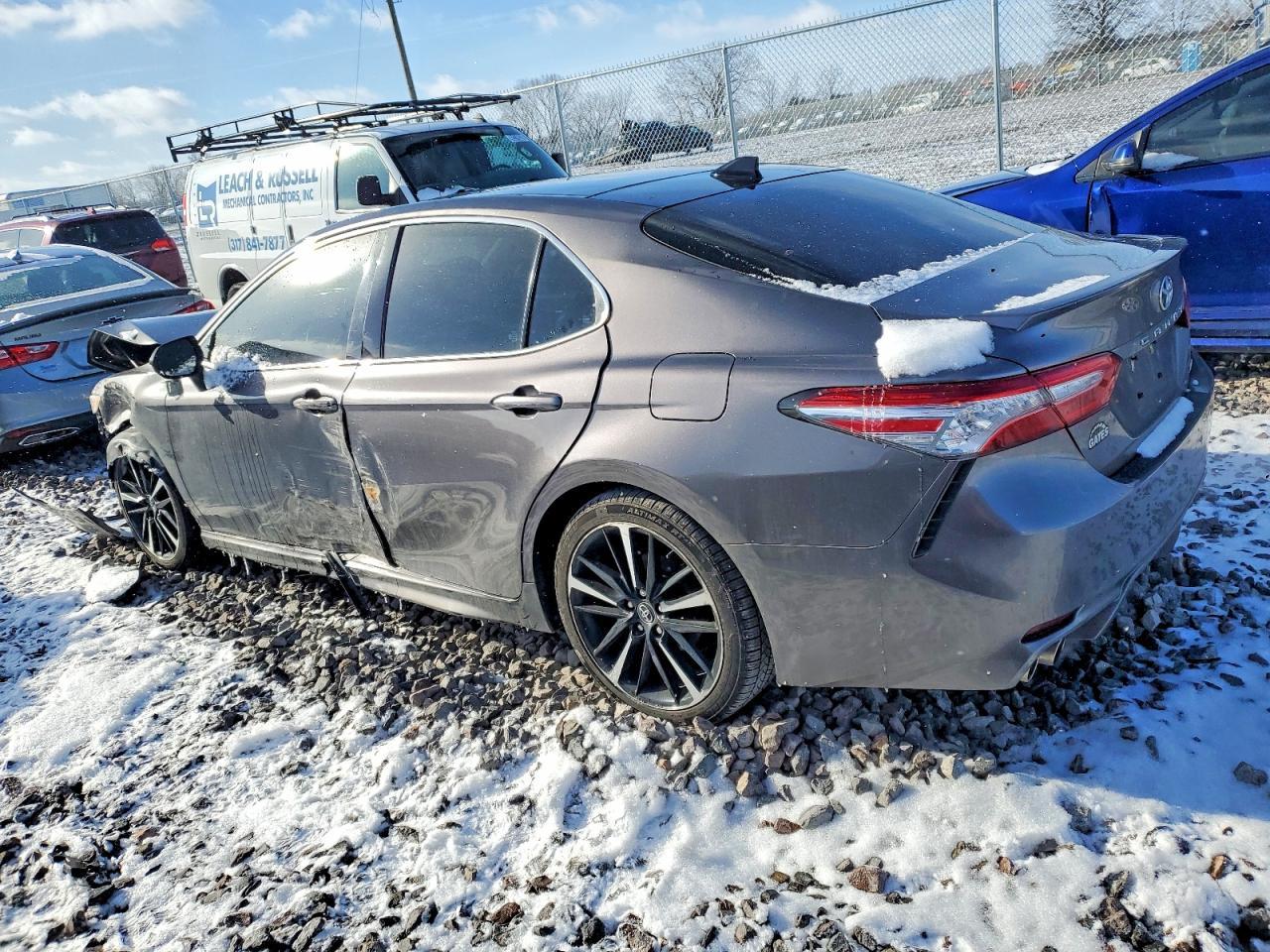 2020 Toyota Camry Xse - Image 2