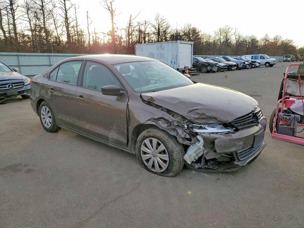 2011 Volkswagen Jetta Base - Image 4