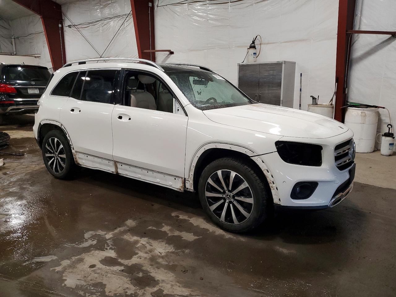 2023 Mercedes-Benz Glb 250 4Matic - Image 4