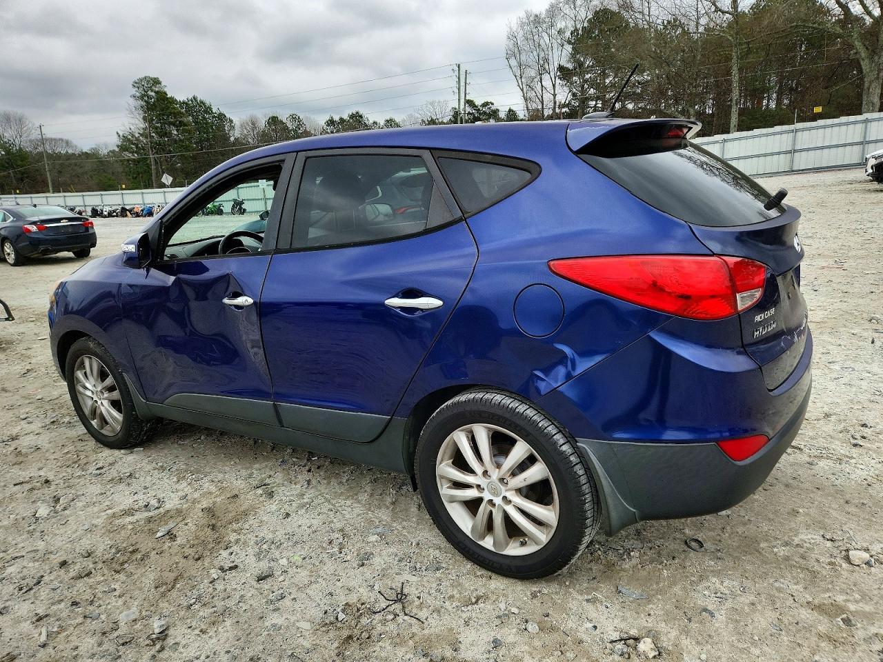 2012 Hyundai Tuscan - Фото 2