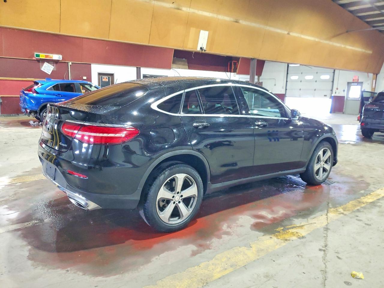 2017 Mercedes-Benz Glc Coupe 300 4Matic - Image 3