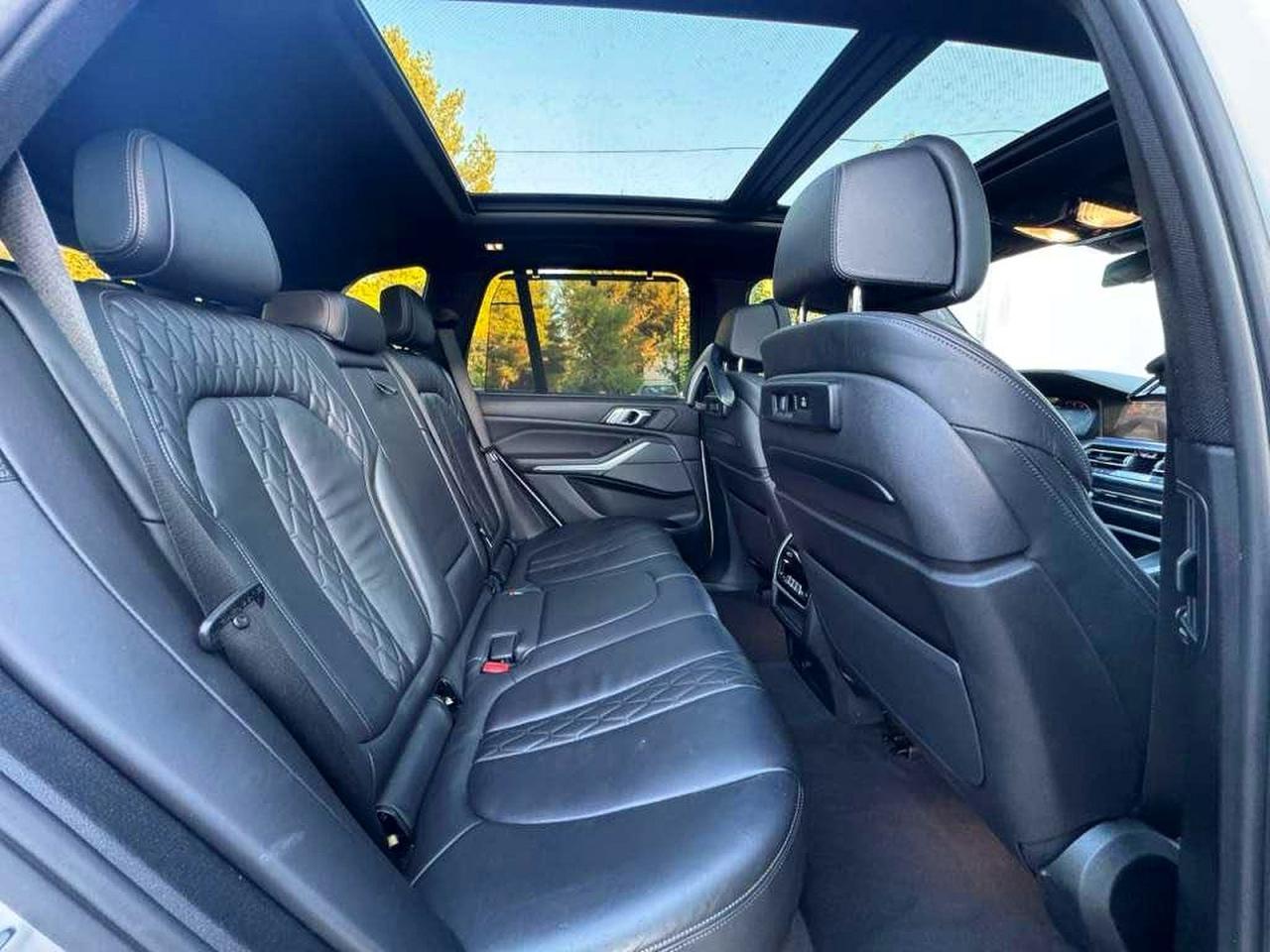 2020 BMW X5 M50I - Фото 6