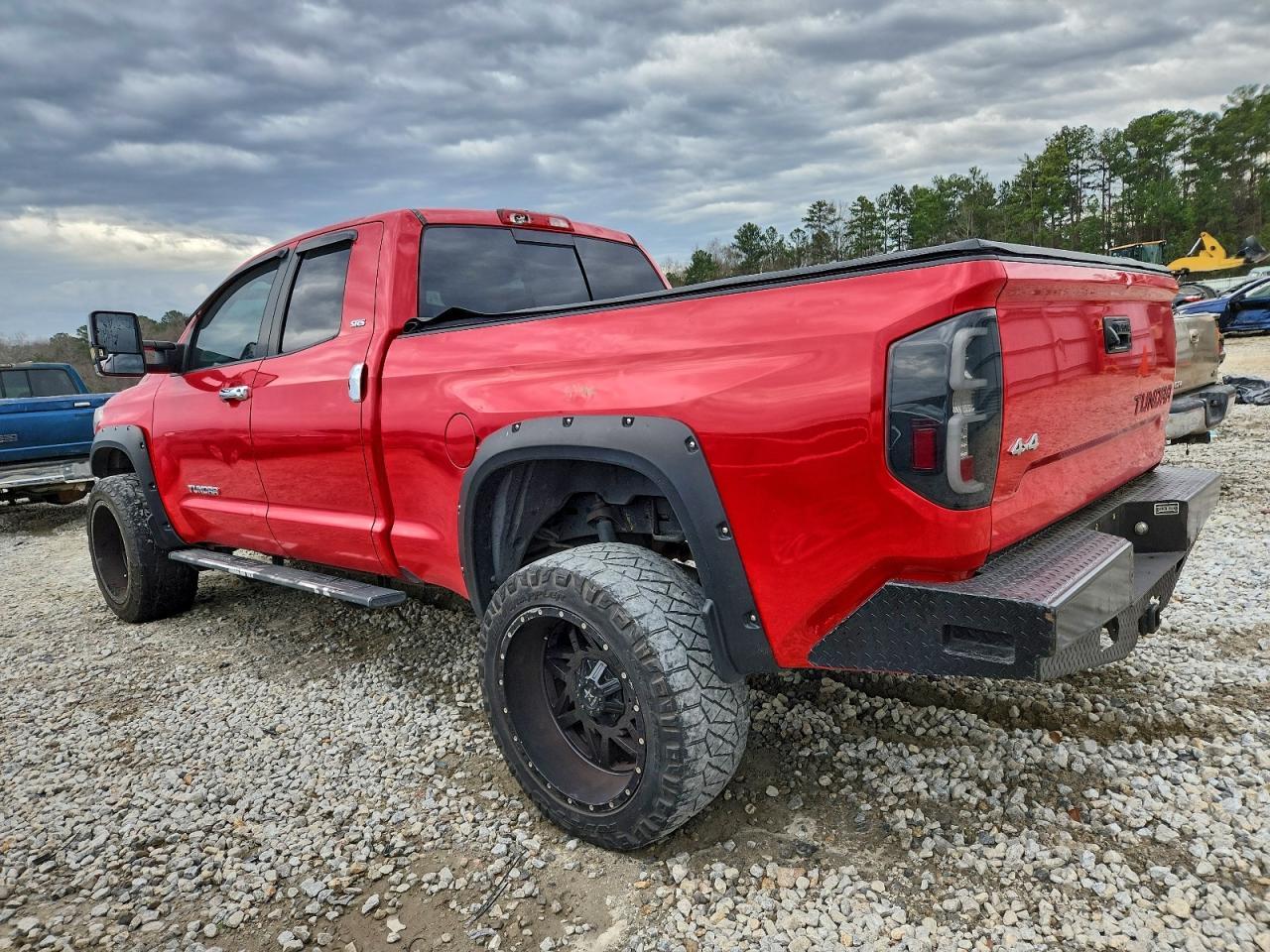 2014 Toyota Tundra Double Cab Sr - Image 2