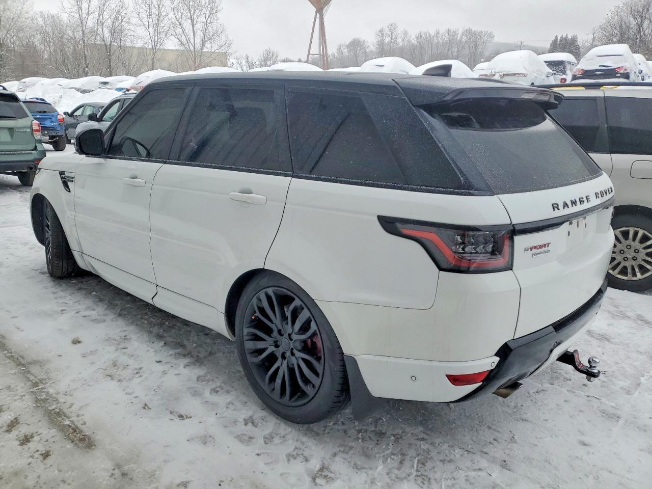 2017 Land Rover Range Rover Sport 5.0L V8 Dynamic - Image 2