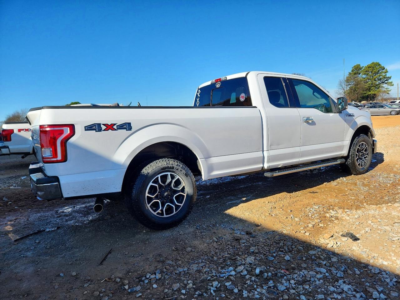 2016 Ford F150 Super Cab - Фото 3