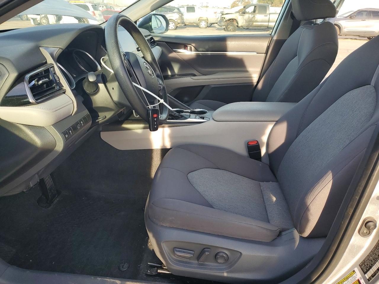 2021 Toyota Camry Le - Image 7