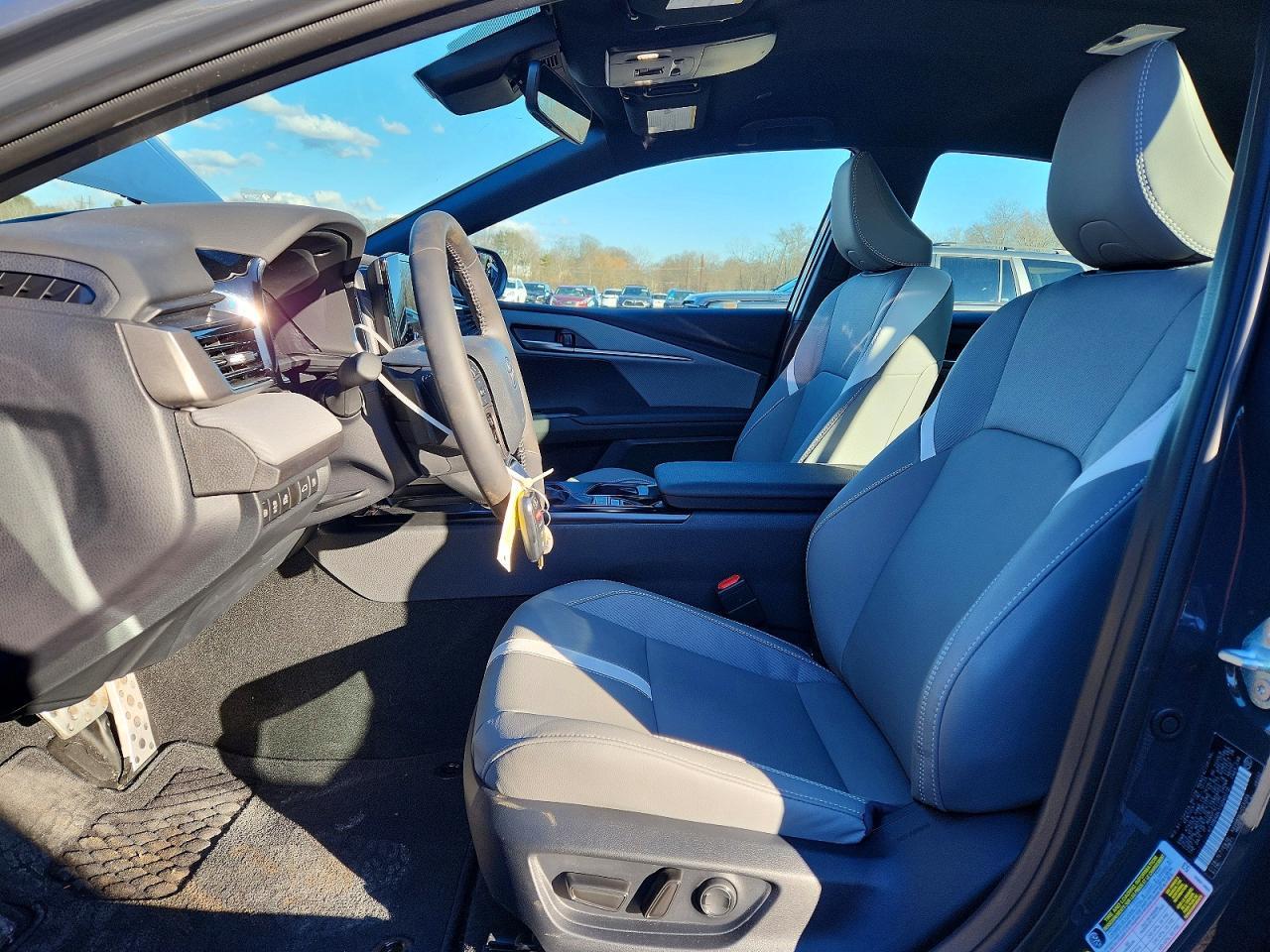 2026 Toyota Camry Se - Фото 7