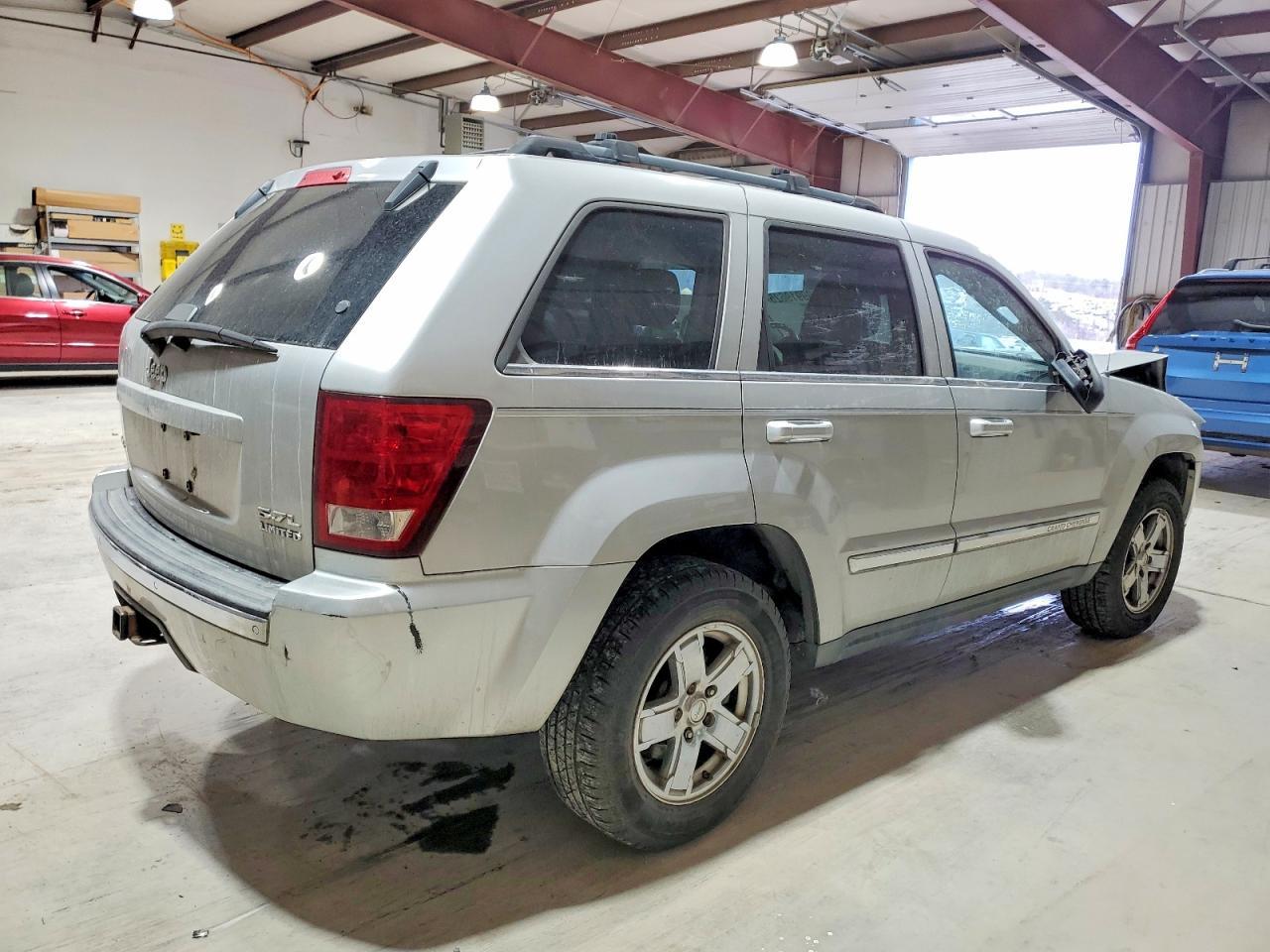 2005 Jeep Grand Cherokee Limited - Image 3