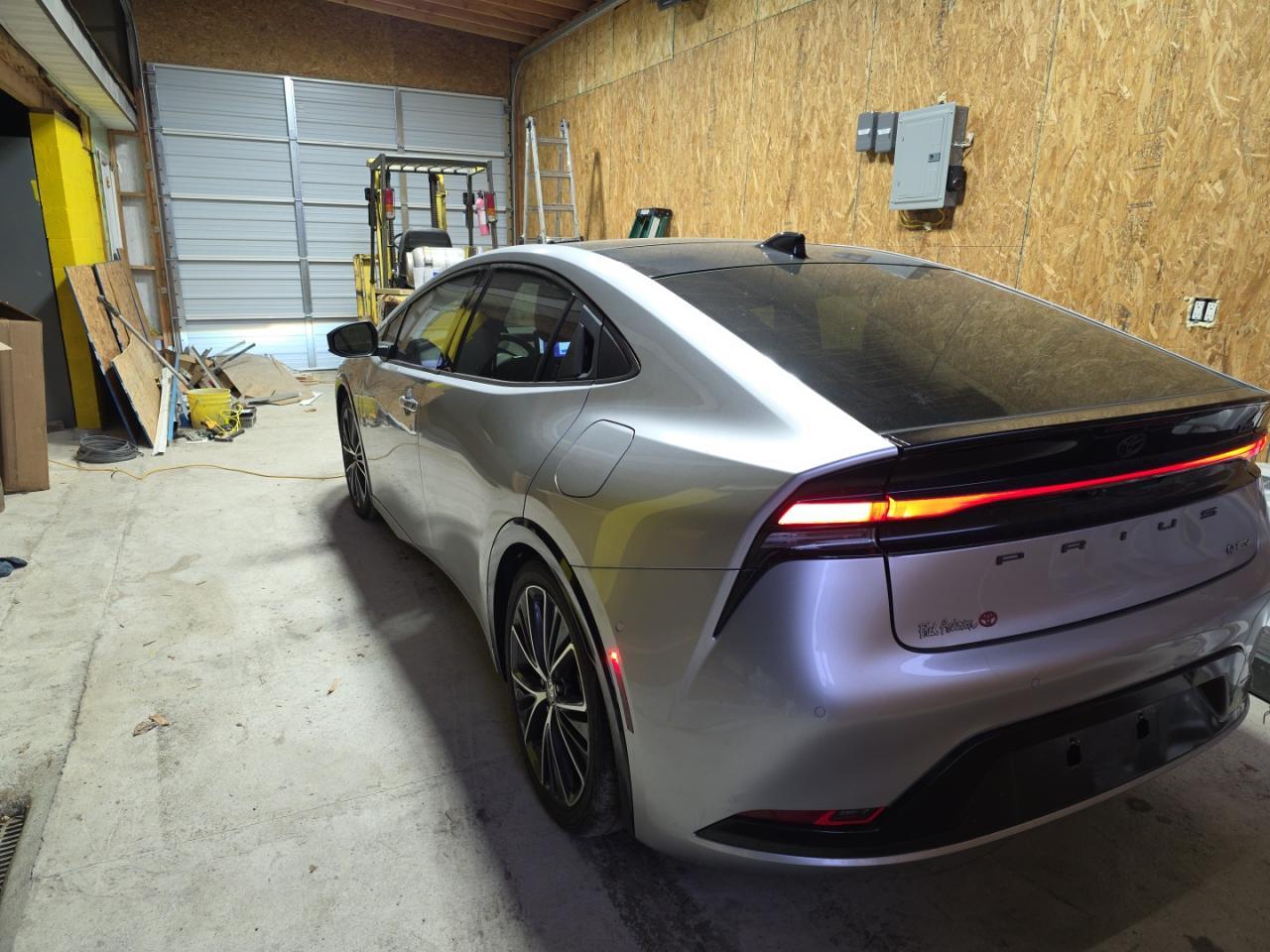 2024 Toyota Prius Le - Фото 3