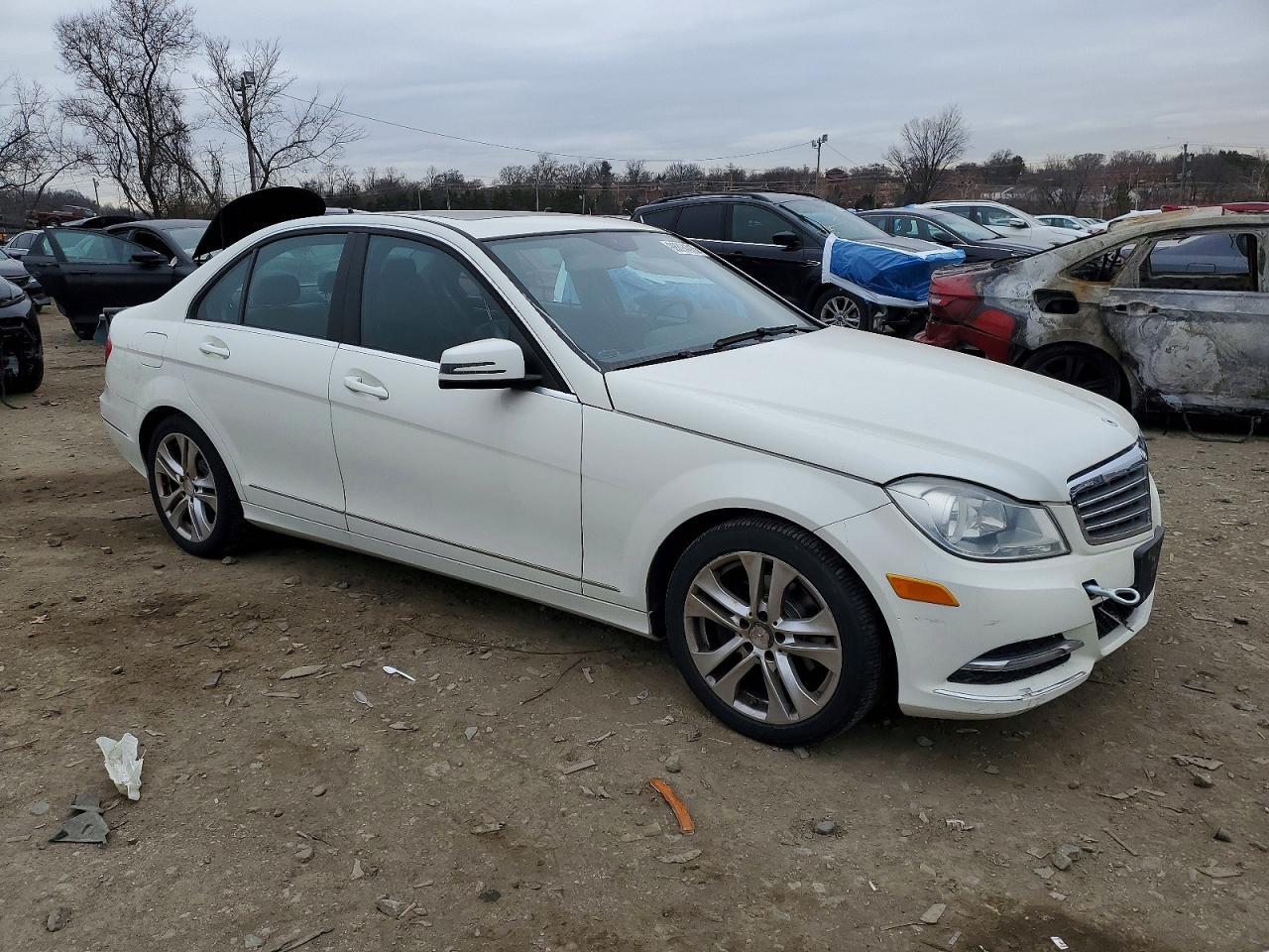 2012 Mercedes-Benz C 300 4Matic - Фото 4