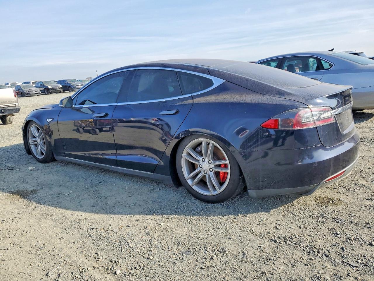 2015 Tesla Model S 85D - Фото 2