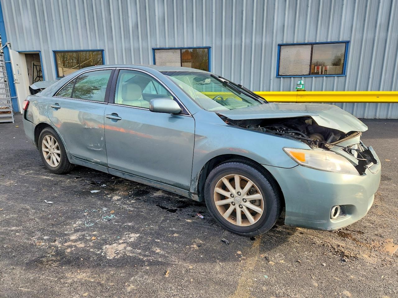 2011 Toyota Camry - Фото 4