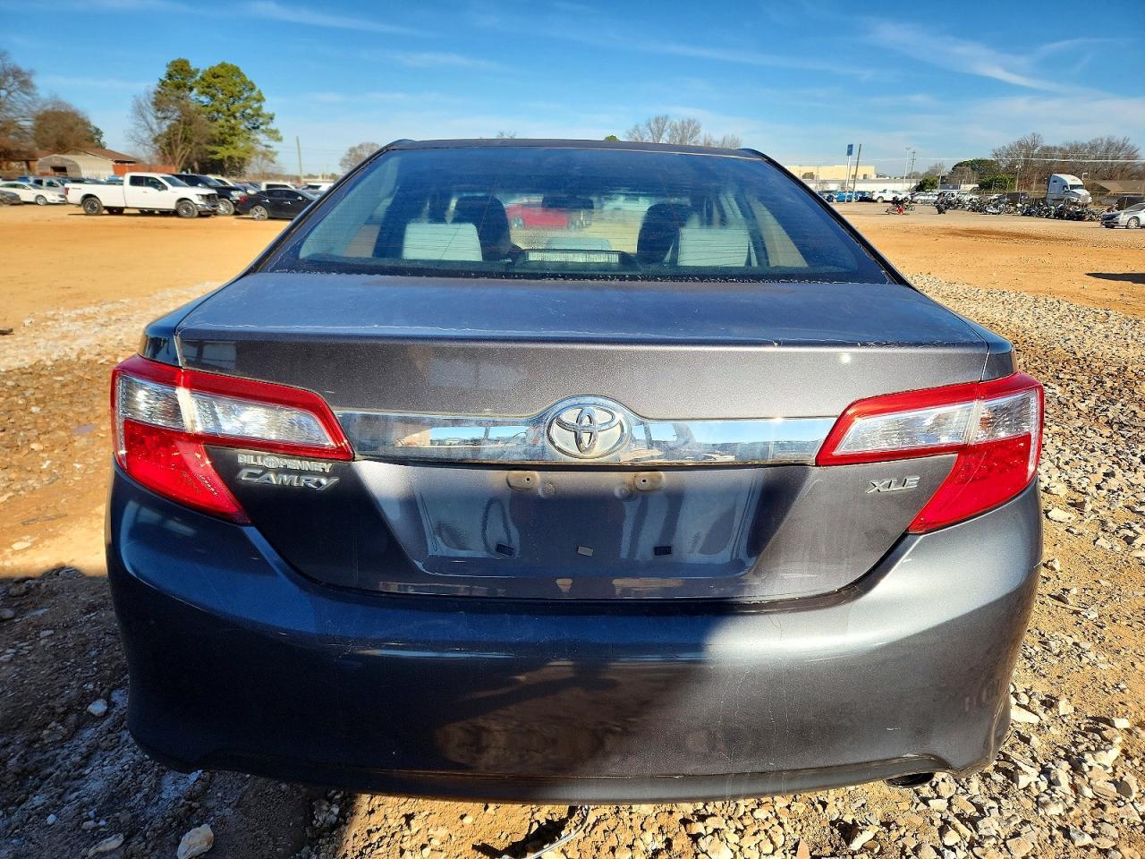 2012 Toyota Camry Base - Фото 6