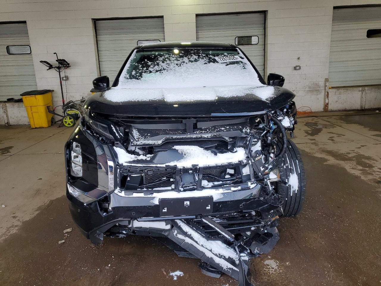 2025 Mitsubishi Outlander Se - Image 5