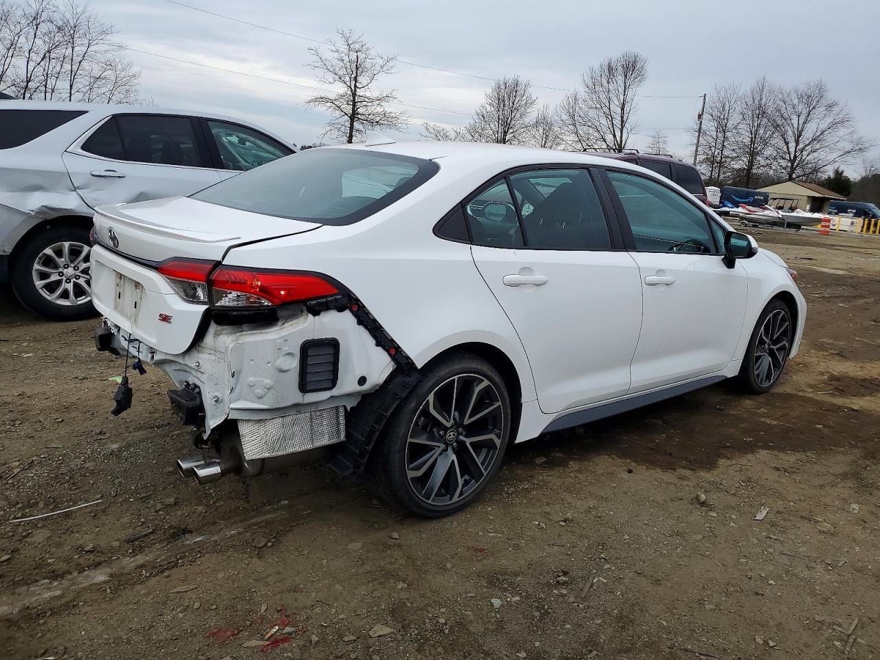 2021 Toyota Corolla Se - Image 3