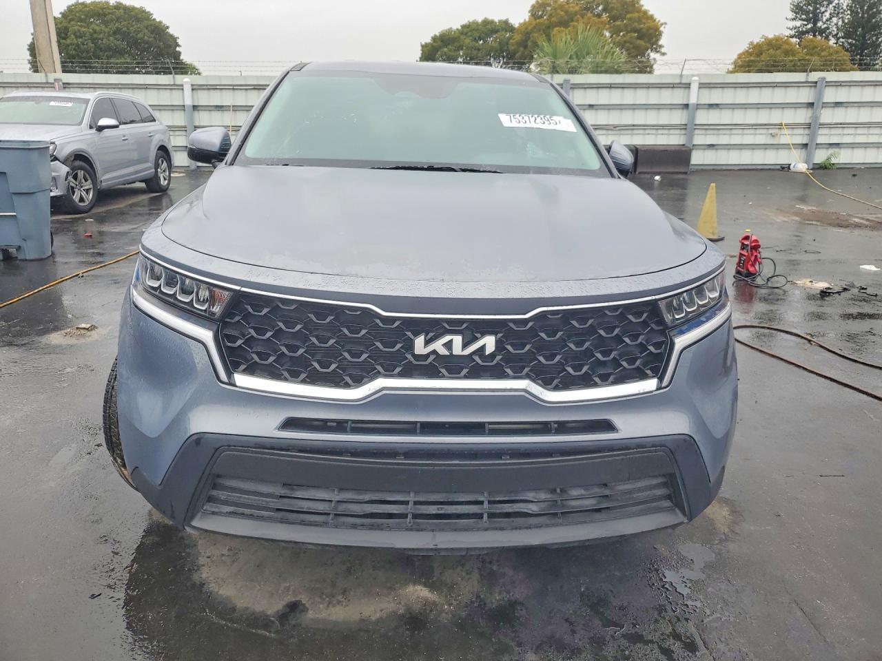 2023 Kia Sorento Lx - Image 5