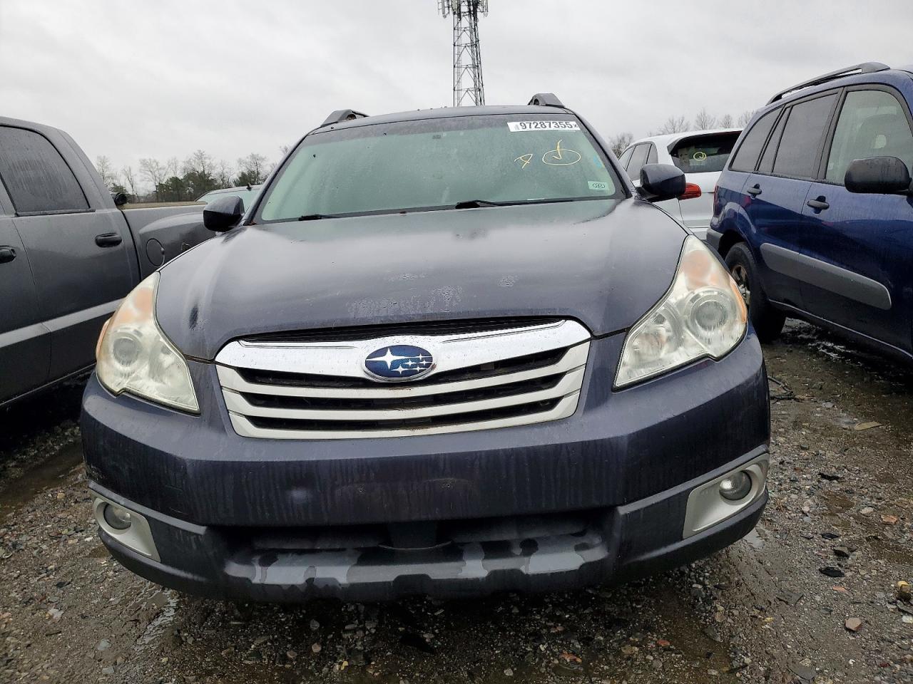 2010 Subaru Outback - Image 5