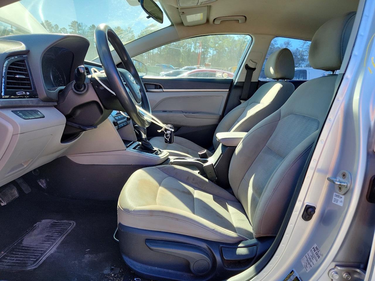 2017 Hyundai Elantra Se - Image 7