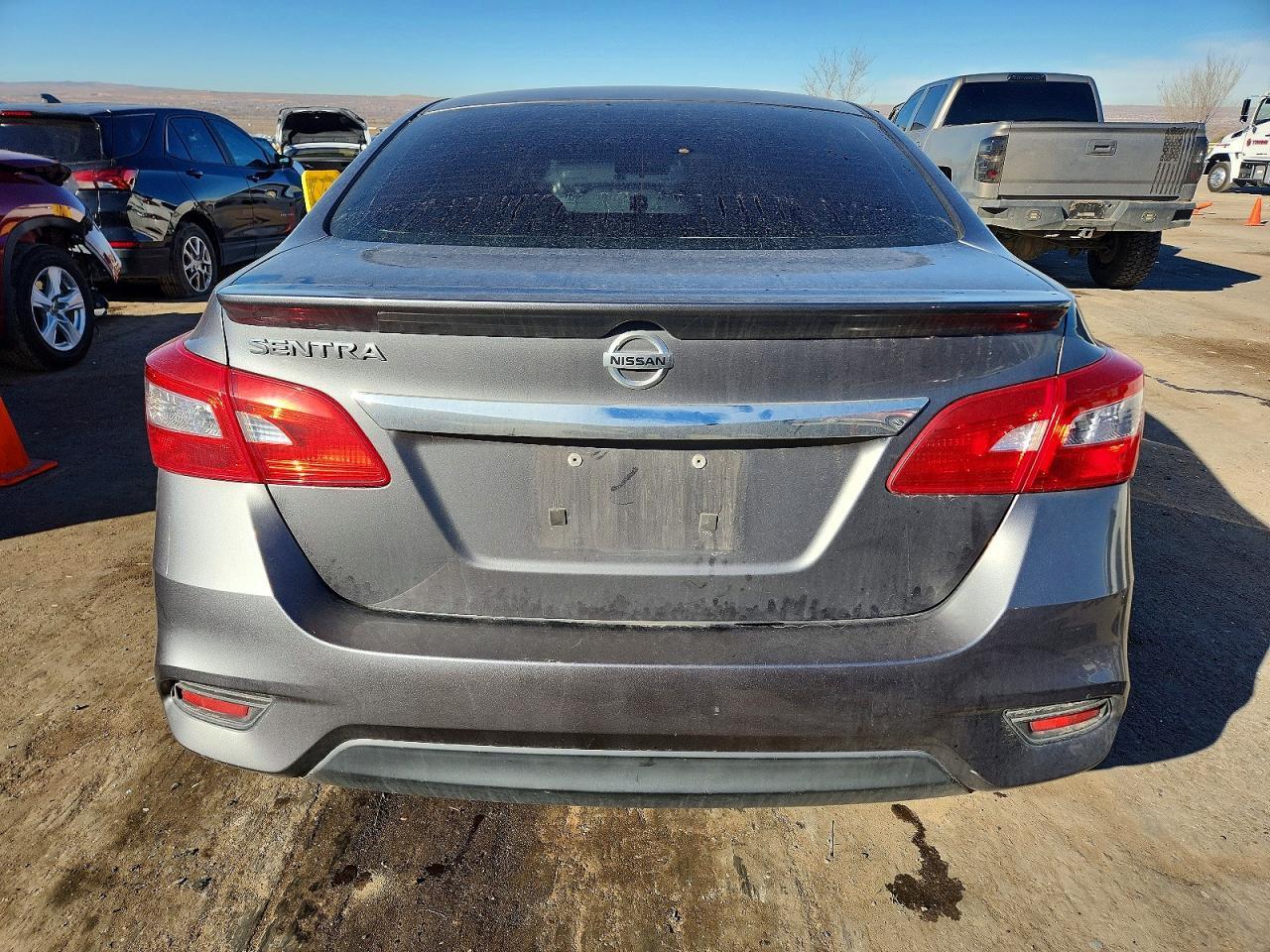 2017 Nissan Sentra S - Фото 6