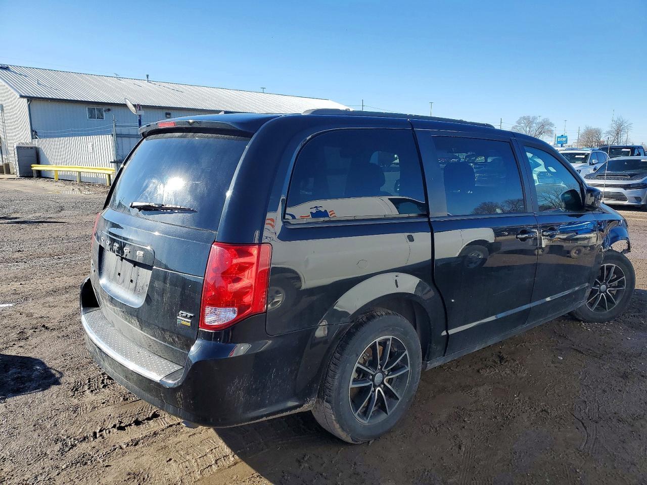 2019 Dodge Grand Caravan - Image 3