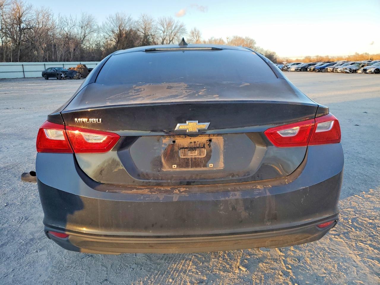 2017 Chevrolet Malibu Ls - Фото 6