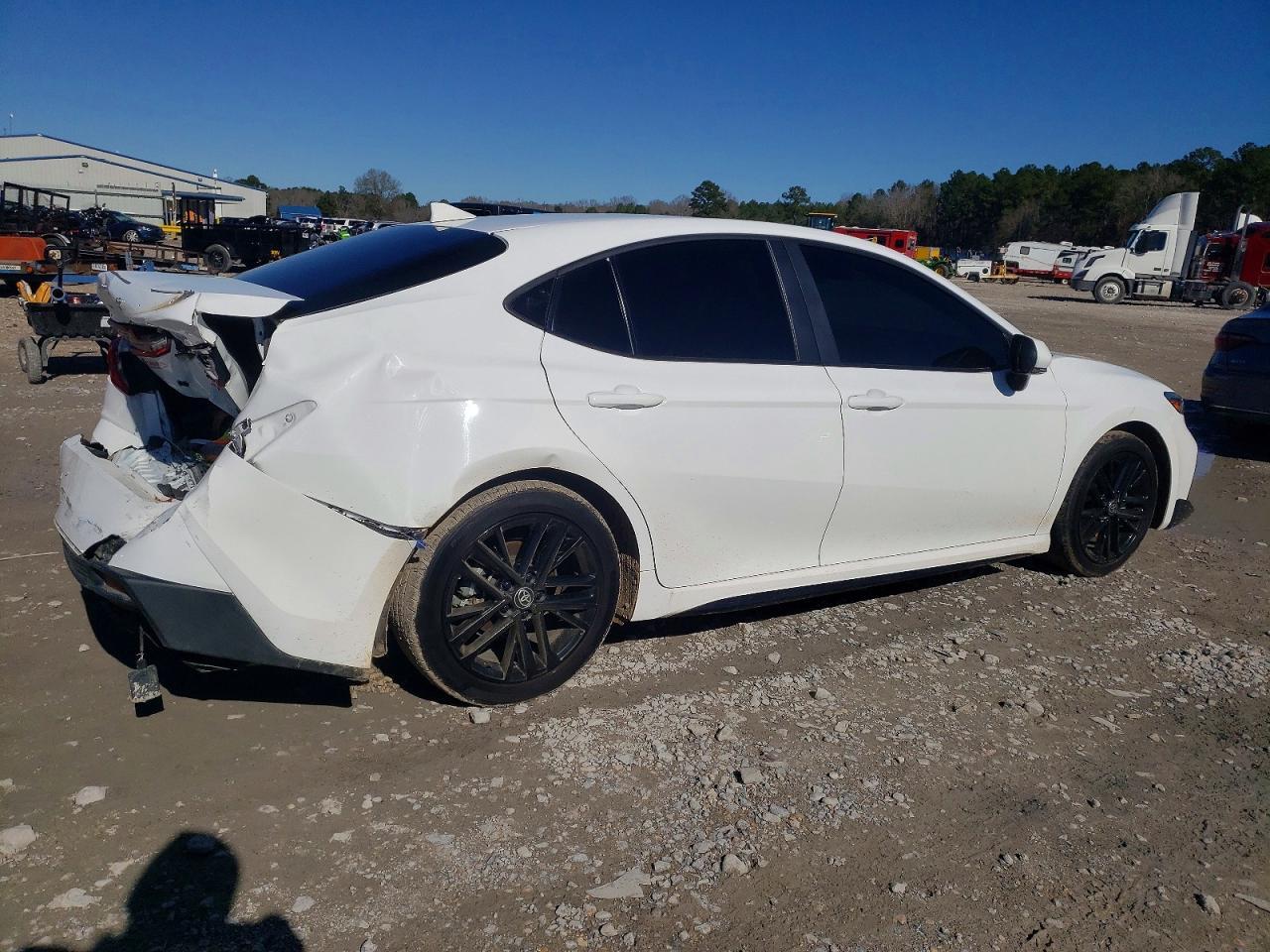 2025 Toyota Camry Xse - Фото 3