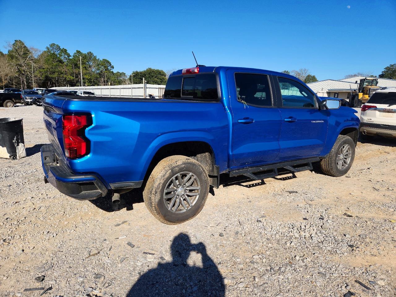 2024 Chevrolet Colorado Lt - Image 3