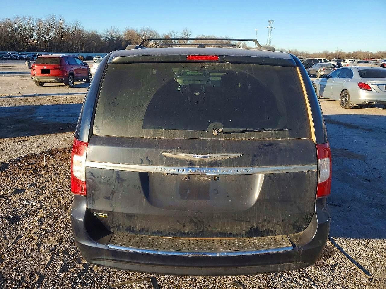 2015 Chrysler Town & Country Touring - Фото 6