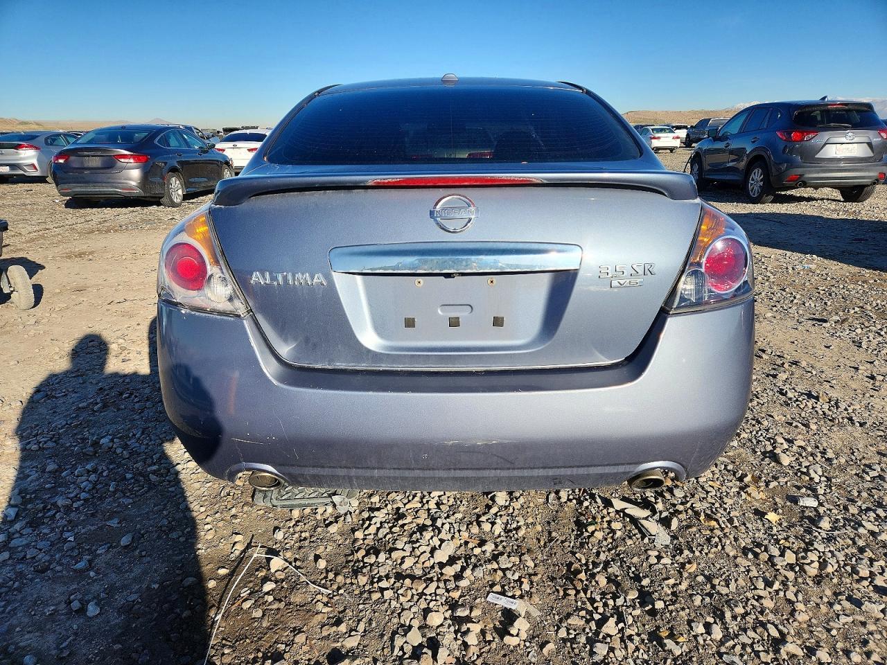 2010 Niss Altima Sr - Image 6