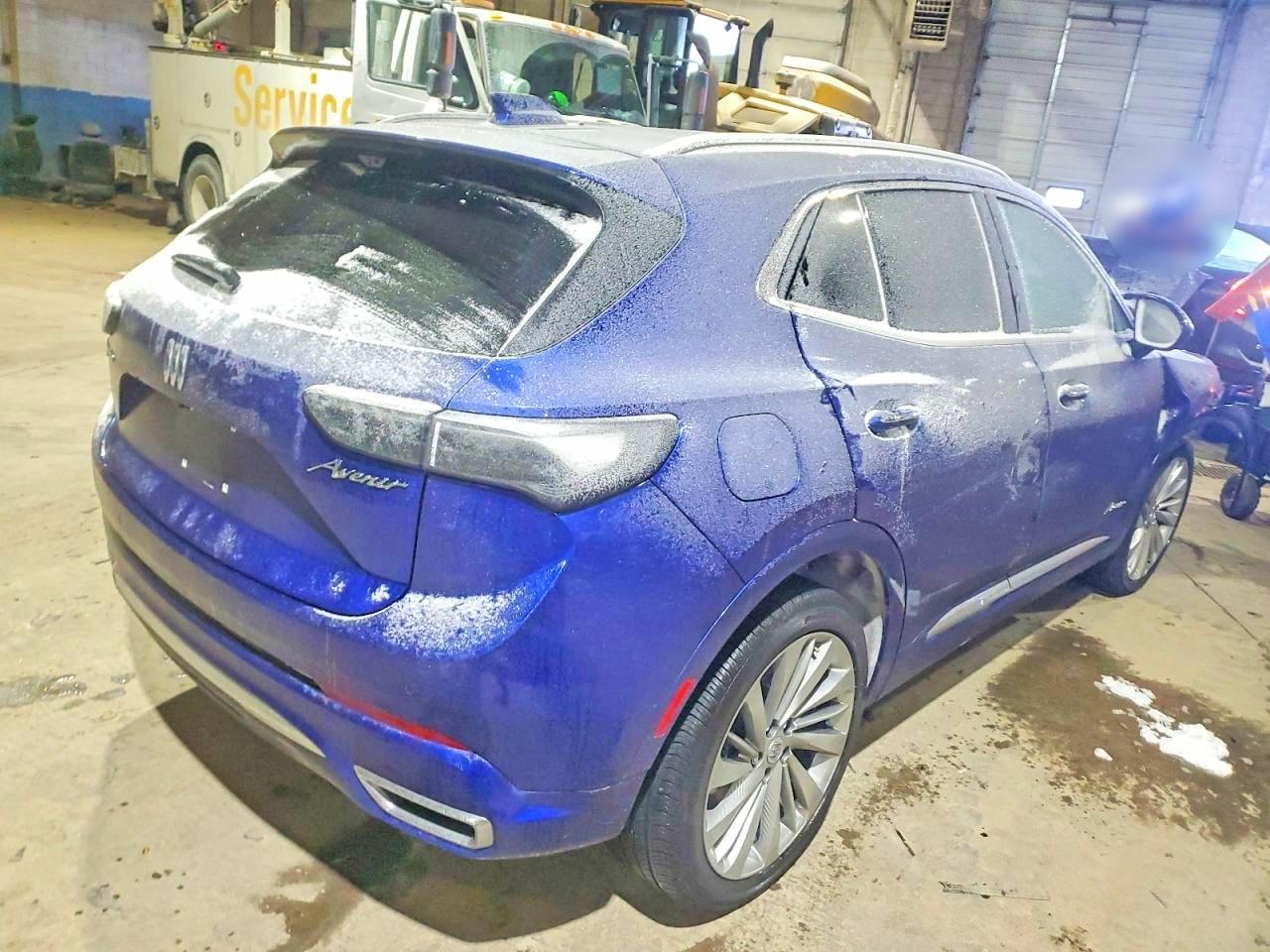 2024 Buick Envision Avenir - Image 3
