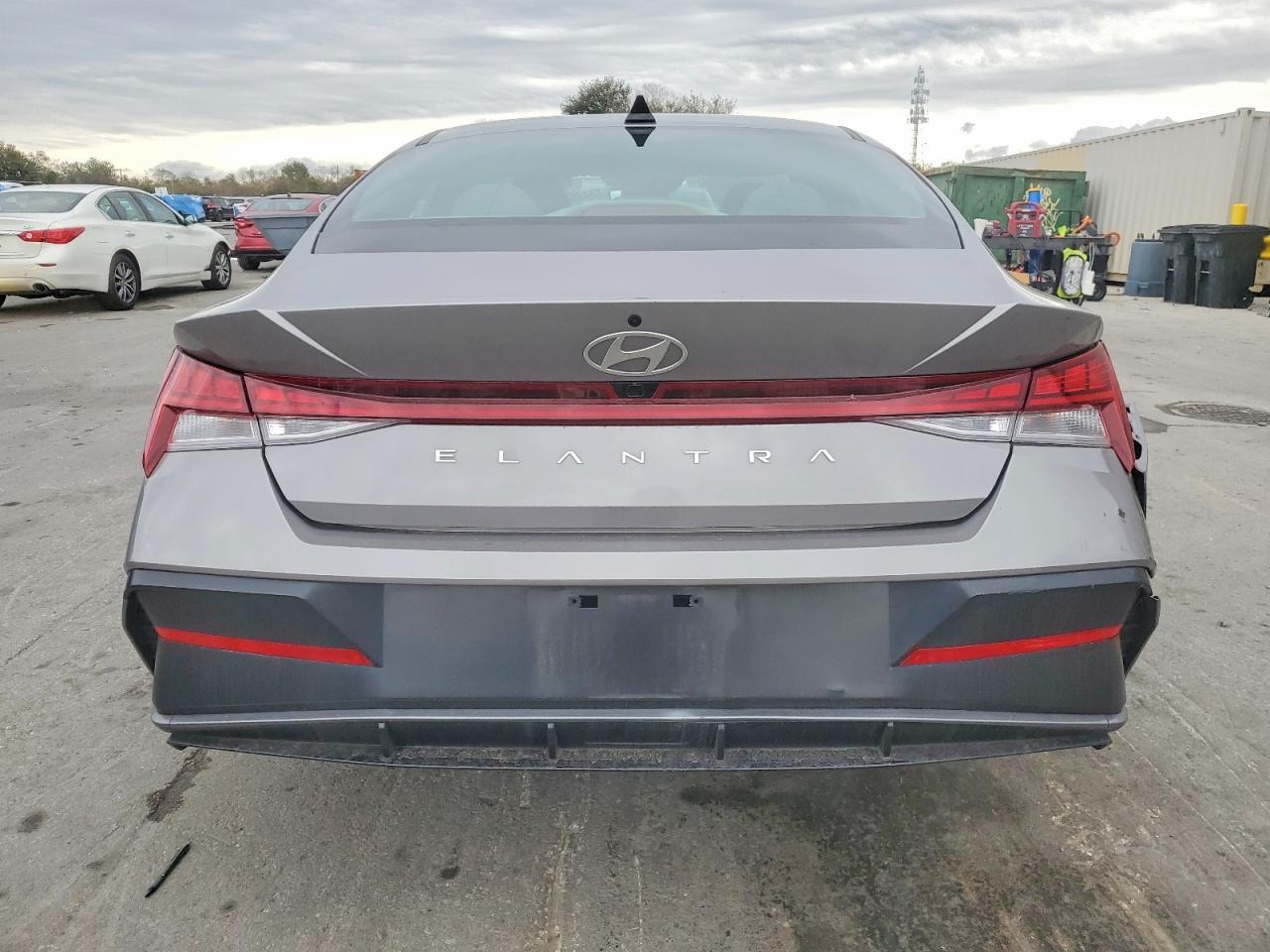 2024 Hyundai Elantra Sel - Фото 6