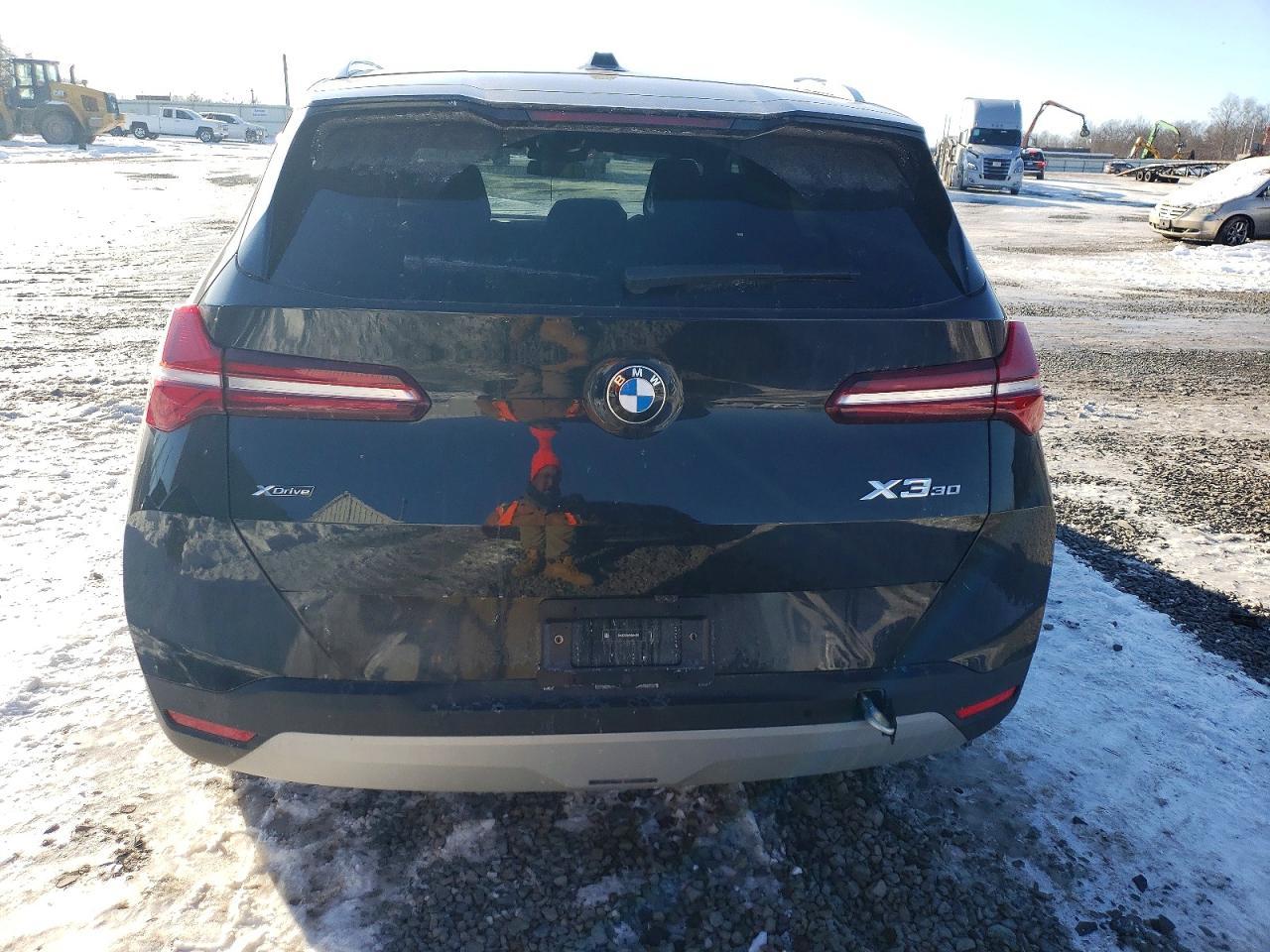 2025 BMW X3 30 xDrive - Image 6