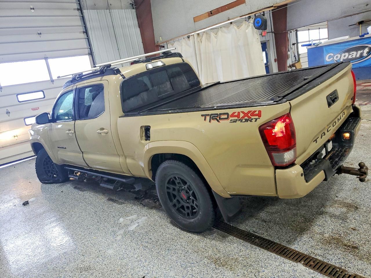 2019 Toyota Tacoma Double Cab - Фото 2