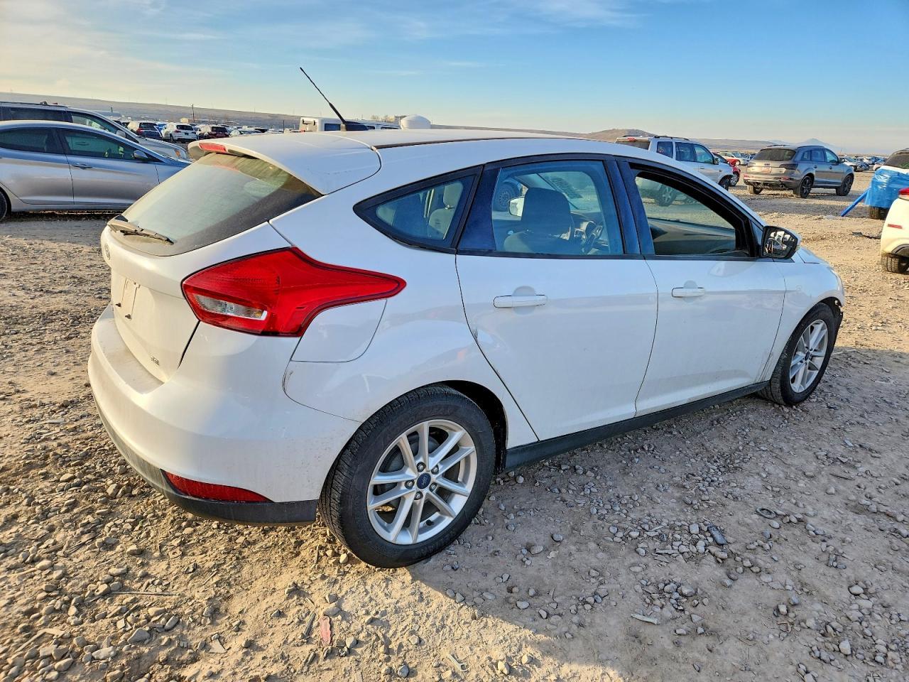 2017 Ford Focus Se - Фото 3