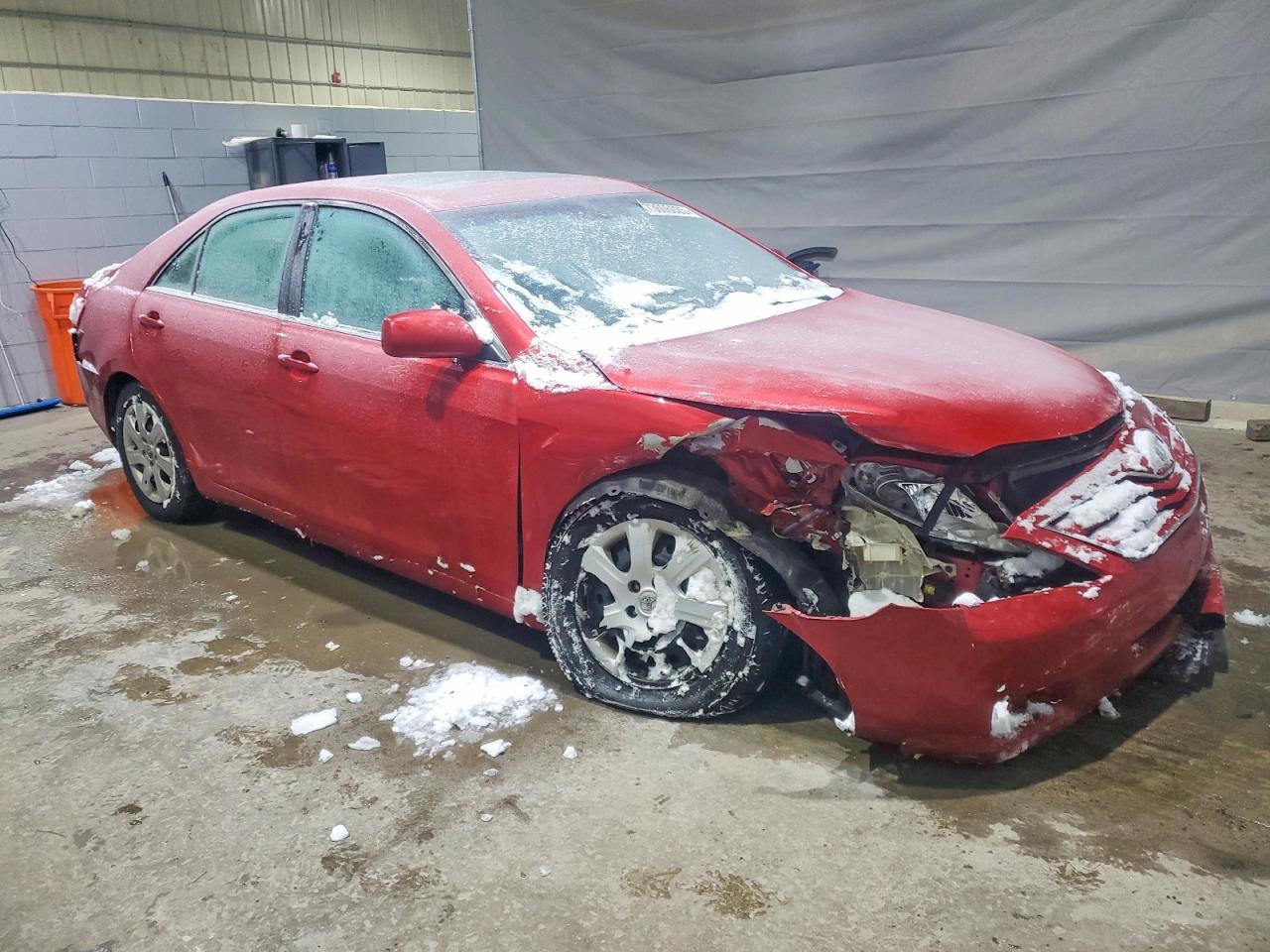 2010 Toyota Camry Le - Фото 4
